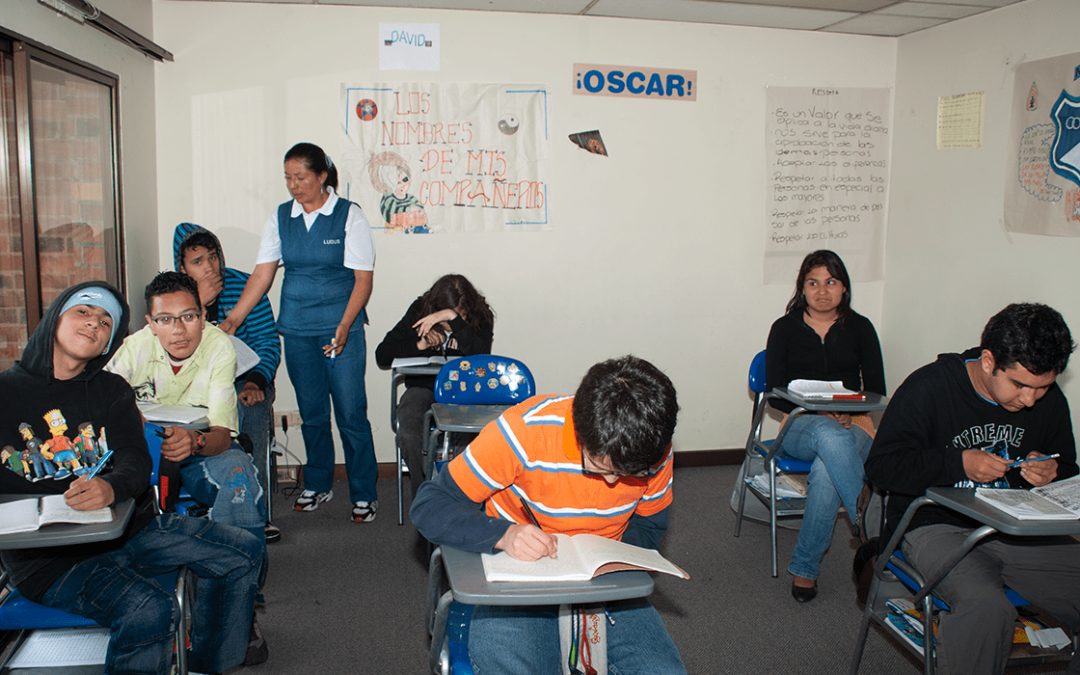Pasos para matricular a una persona con discapacidad en un colegio oficial