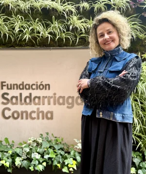 Soraya Montoya, Directora Ejecutiva de Fundación Saldarriaga Concha sonríe
